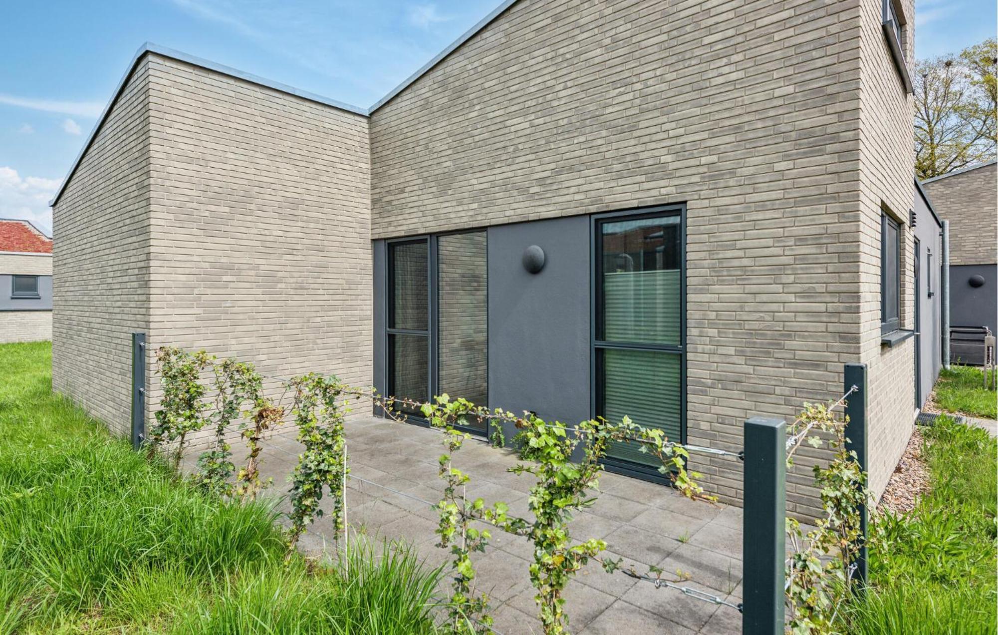 Nice Home In Lembruch-Duemmer See With Sauna Exterior photo